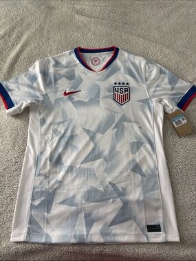 USA 🇺🇸 WOMEN’s (USWNT) 2025 Nike Home Men’s Size Jersey